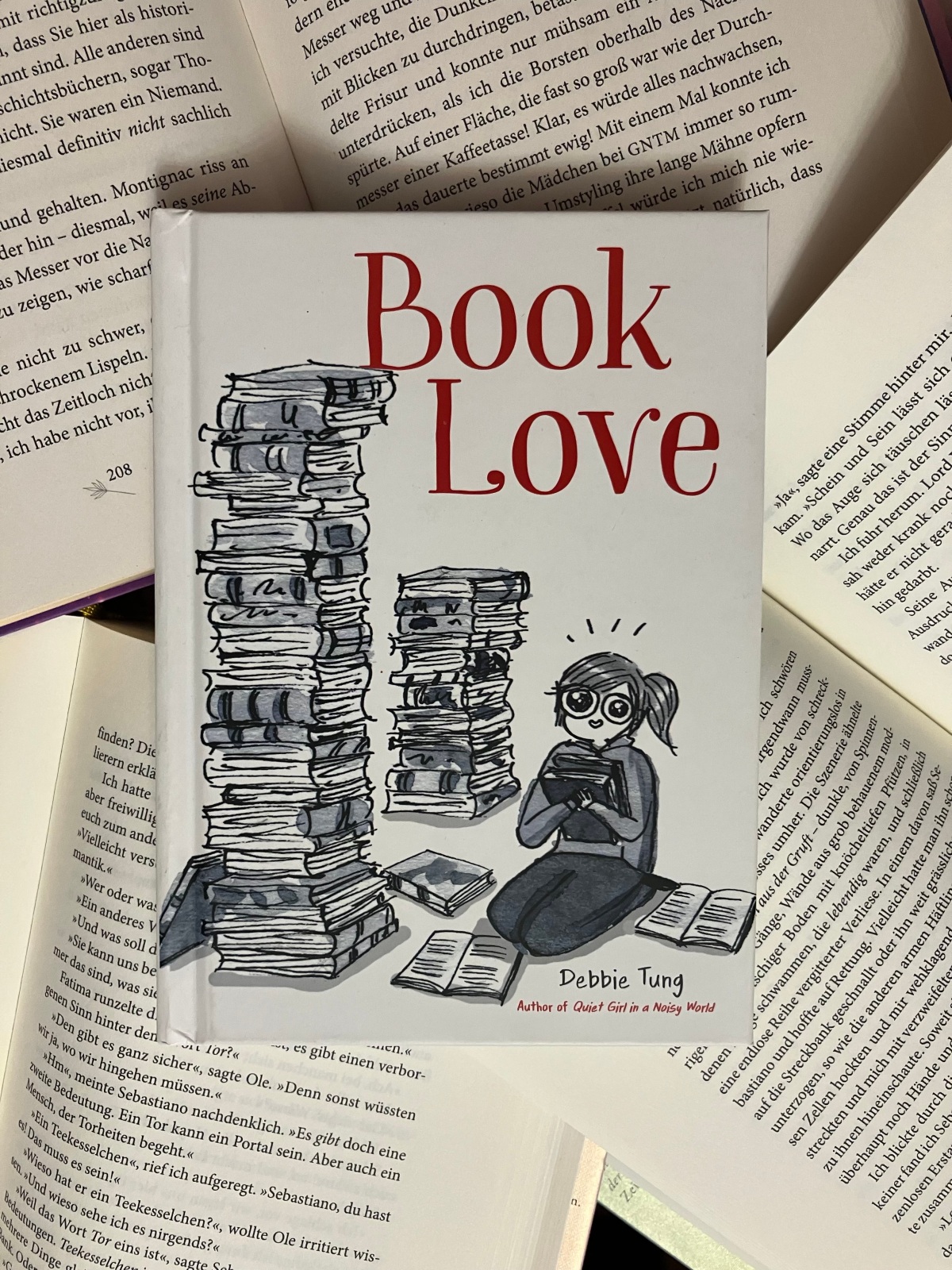 Debbie Tung : Book Love